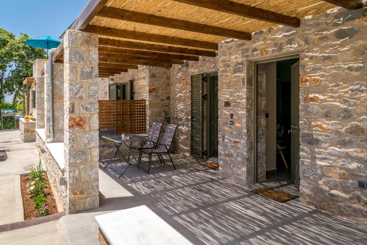 Petras Gi - Stone Houses Stoúpa Exterior foto